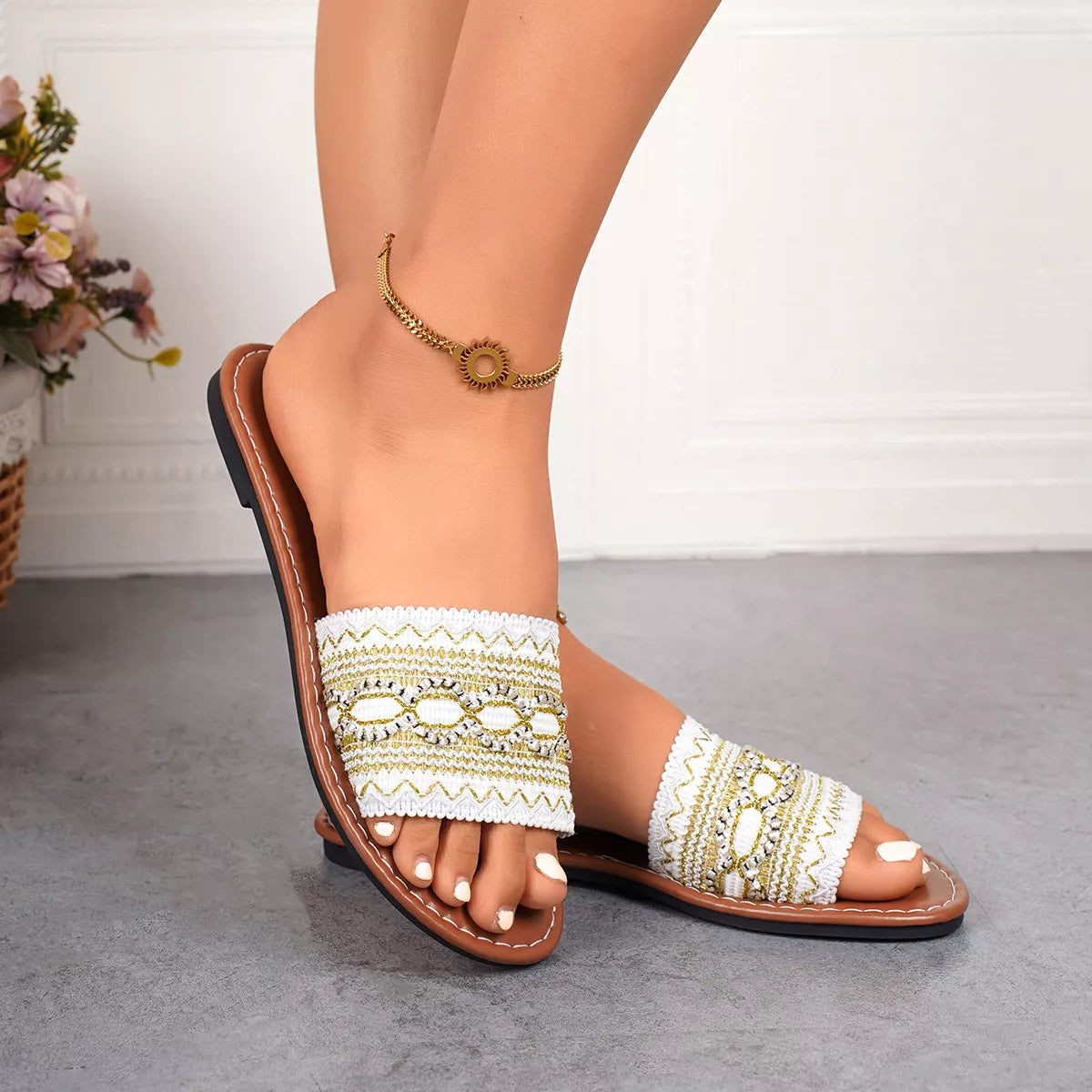 Women's Open Toe Flat Sandals – Polyester Slip-On Mules in White & Black