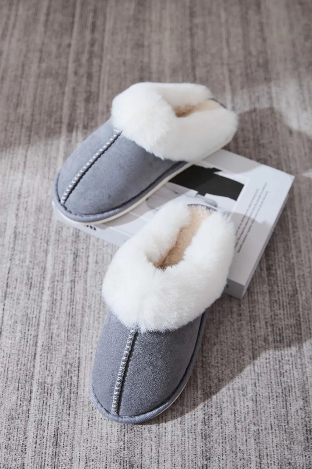 Women's Faux Fur Round Toe Slippers | Cozy Slip-On House Shoes