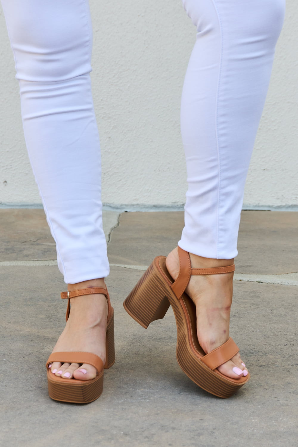 Weeboo Platform Block Heel Sandals – Open Toe Ankle Strap, 3.5" Heel (US 6.5–11)