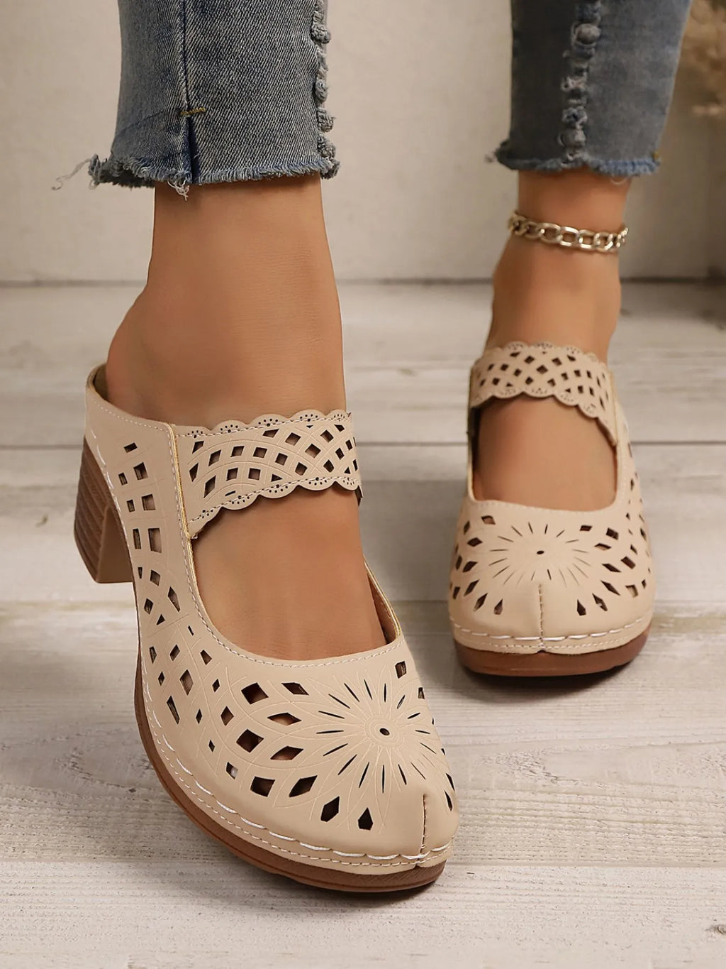 Women's Cutout Block Heel Sandals | Mid Heel PU Leather Dress Sandals in 4 Colors EU 36-43