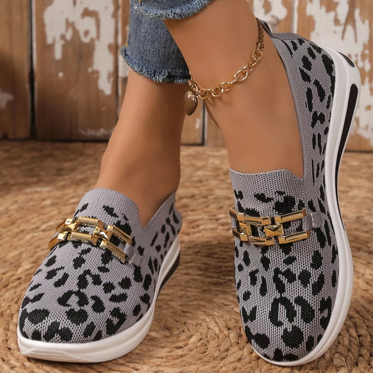 Women's Leopard Print Round Toe Slip-On Sneakers – Breathable Mesh Flats