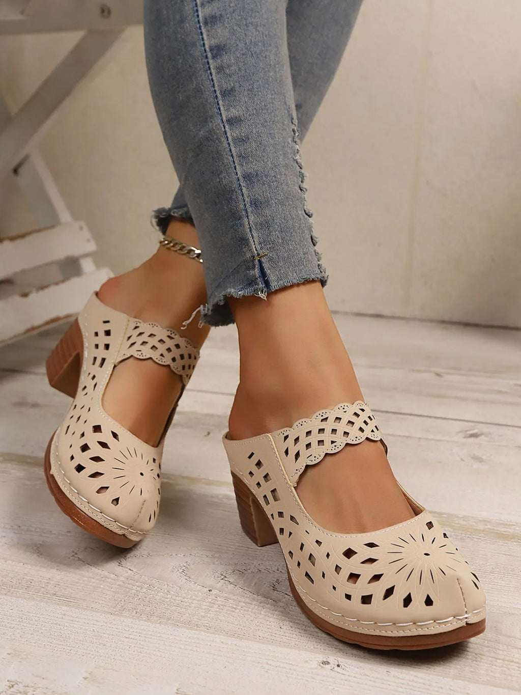 Women's Cutout Block Heel Sandals | Mid Heel PU Leather Dress Sandals in 4 Colors EU 36-43