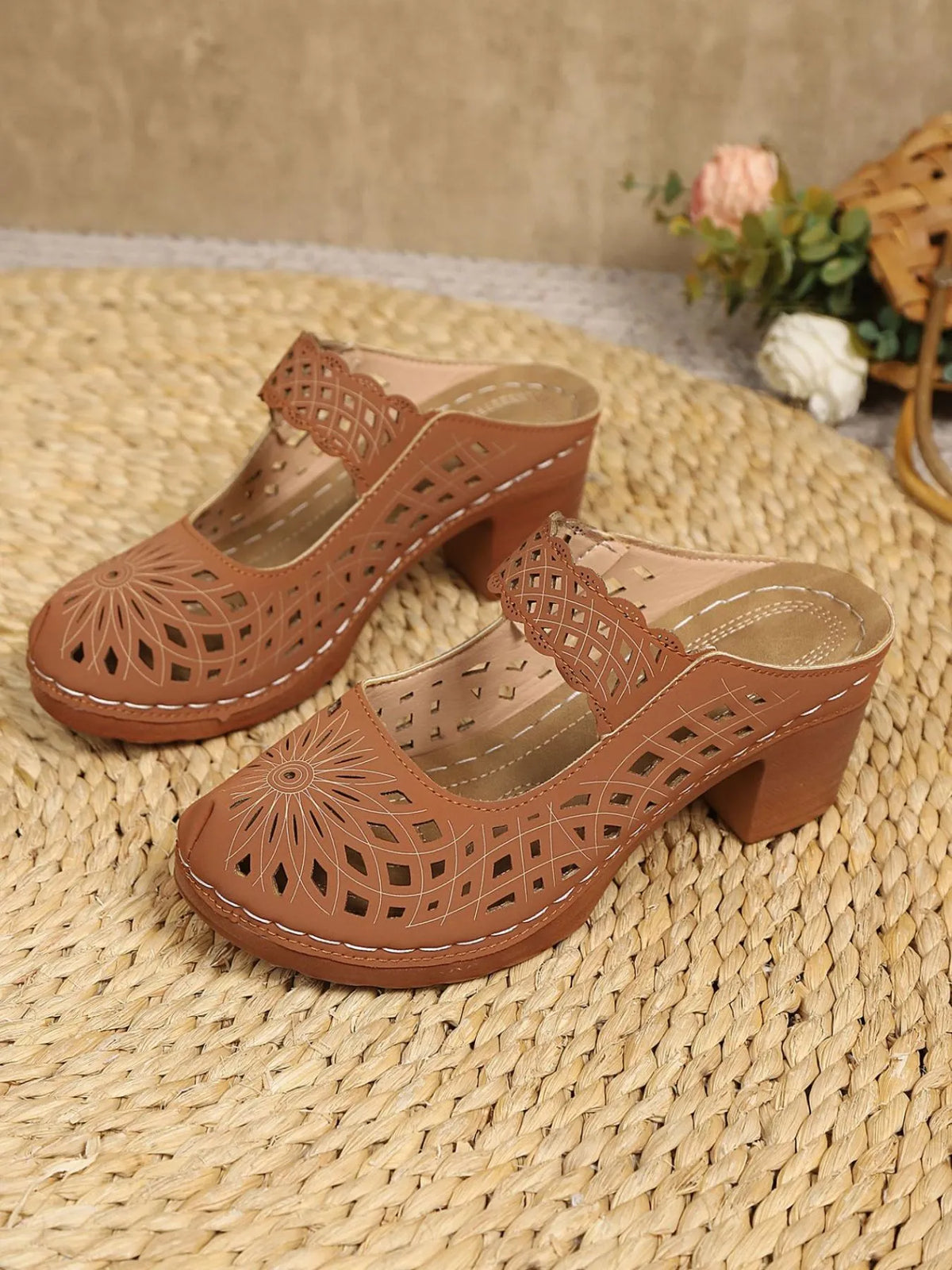 Women's Cutout Block Heel Sandals | Mid Heel PU Leather Dress Sandals in 4 Colors EU 36-43