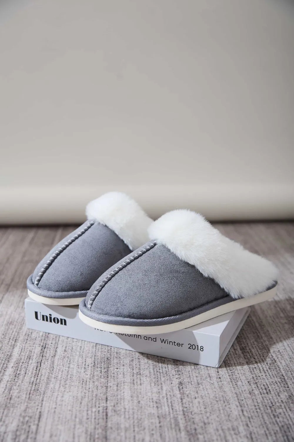 Women's Faux Fur Round Toe Slippers | Cozy Slip-On House Shoes