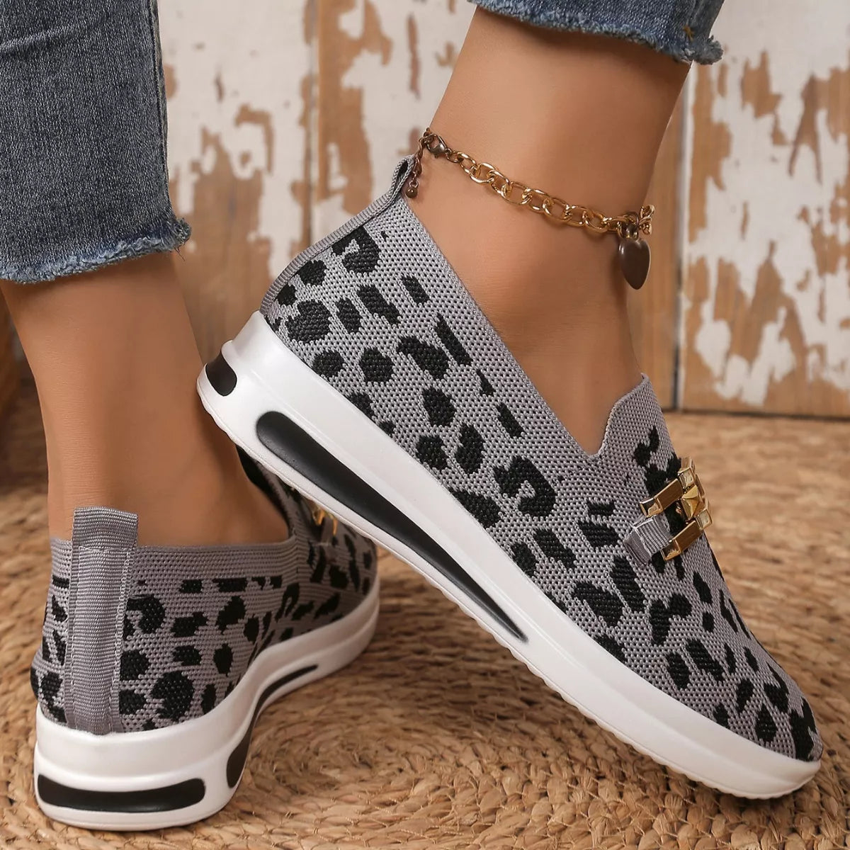 Women's Leopard Print Round Toe Slip-On Sneakers – Breathable Mesh Flats