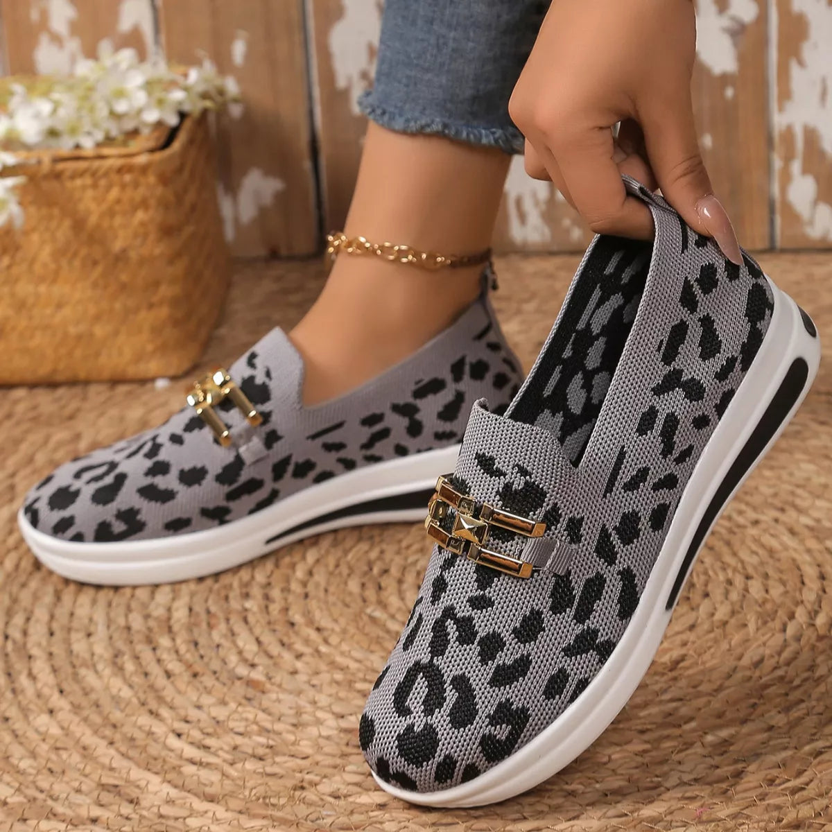 Women's Leopard Print Round Toe Slip-On Sneakers – Breathable Mesh Flats