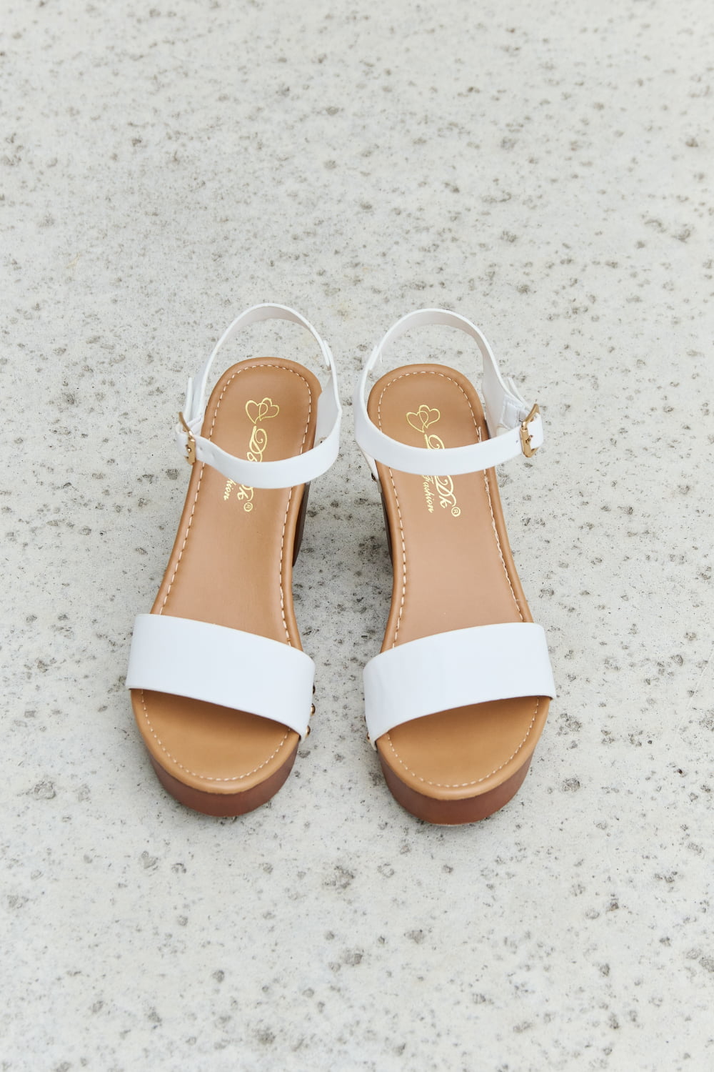 DDK Wooden Platform Clog Strap Heels – Open Toe Block Heel in White (US 6–10)