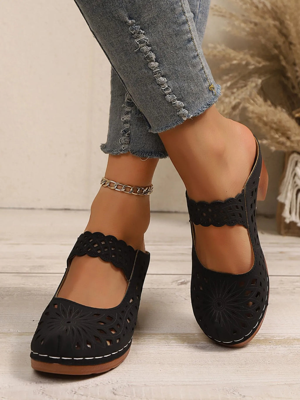 Women's Cutout Block Heel Sandals | Mid Heel PU Leather Dress Sandals in 4 Colors EU 36-43