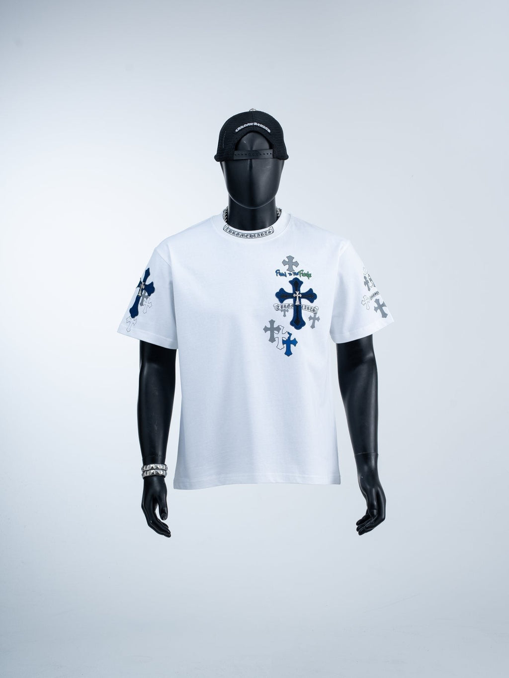 Chrome Hearts Cross Graphic Short-Sleeve T-Shirt ¡ª model