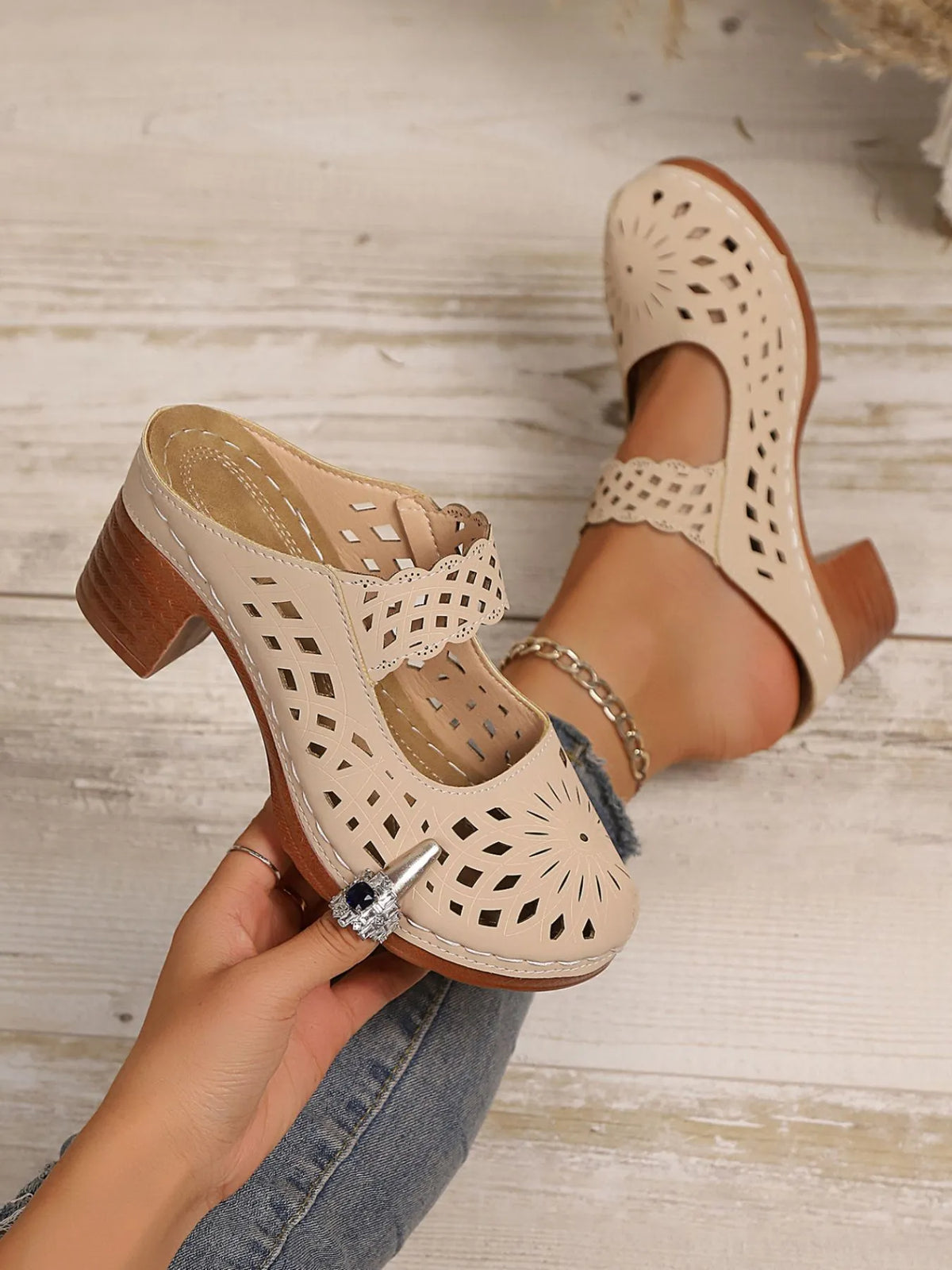 Women's Cutout Block Heel Sandals | Mid Heel PU Leather Dress Sandals in 4 Colors EU 36-43