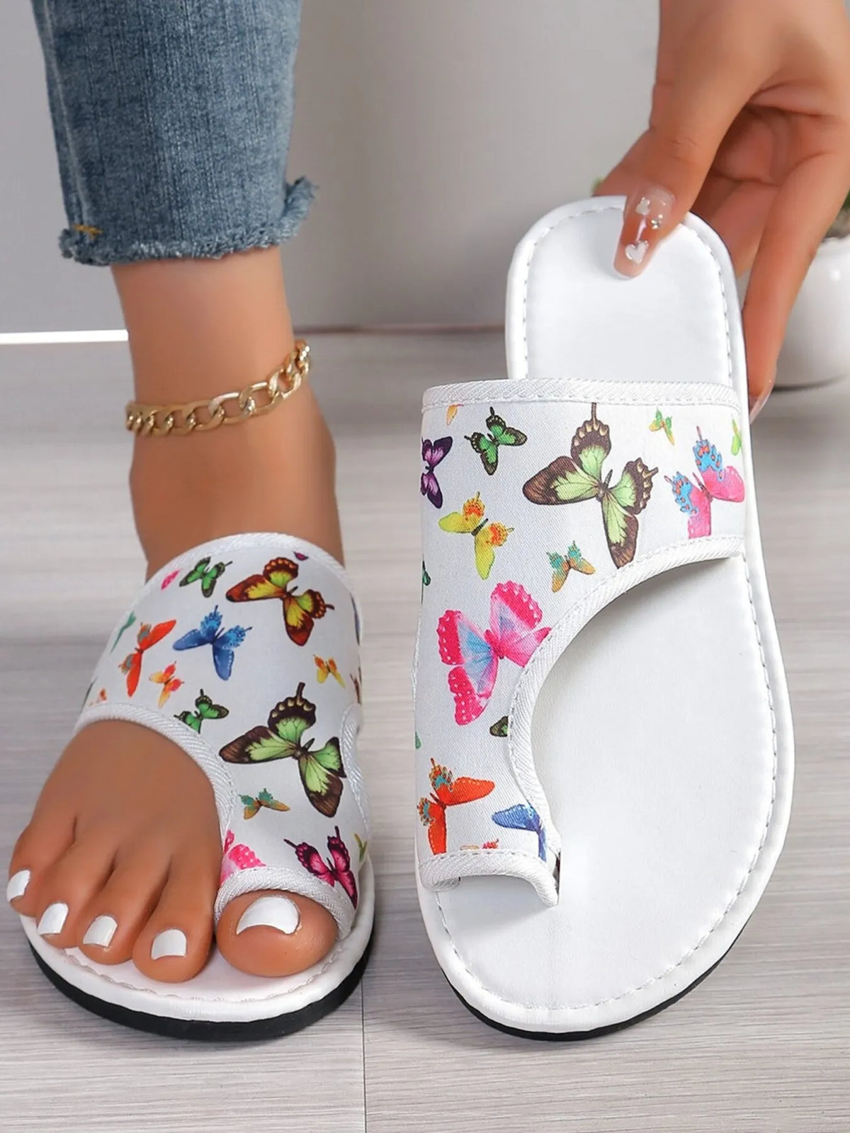 Women's Butterfly Print Comfort Slide Sandals – Flat PU Leather Slides