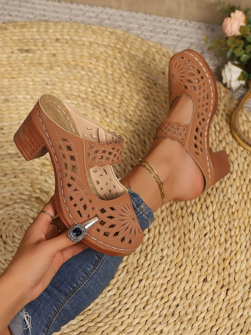 Women's Cutout Block Heel Sandals | Mid Heel PU Leather Dress Sandals in 4 Colors EU 36-43